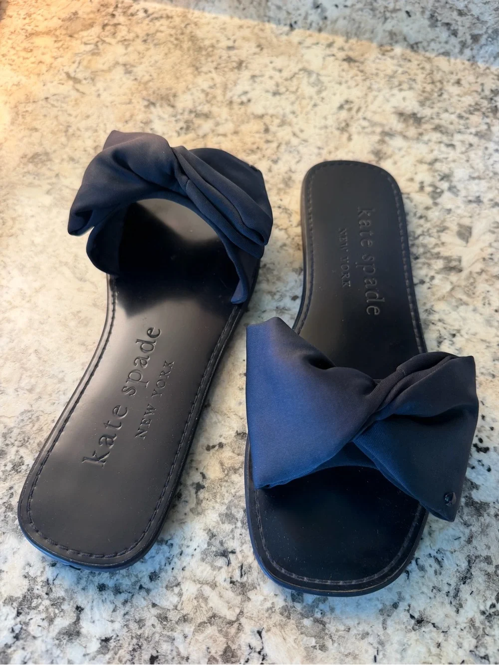 Kate Spade ♠️ Black Bow Slide Sandals Super Cute and Comfortable Worn Once